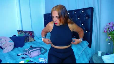 Sara Parker online show from October 3, 2025, 1:02 am