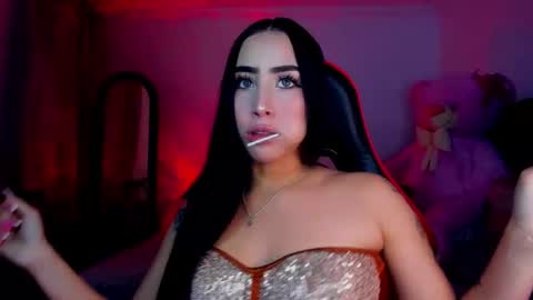 sara_stone03 online show from January 12, 2025, 7:43 am