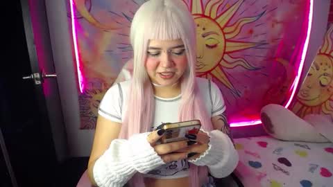  1 online show from November 14, 2025, 4:11 am