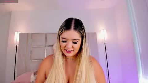 Sara Miller  online show from November 13, 2025, 4:39 pm