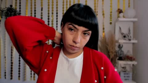 Sara online show from January 5, 2025, 7:49 pm