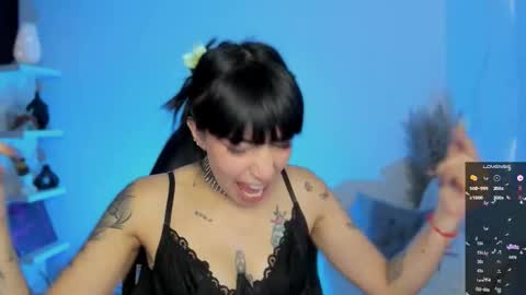 Sara online show from December 19, 2025, 9:33 pm