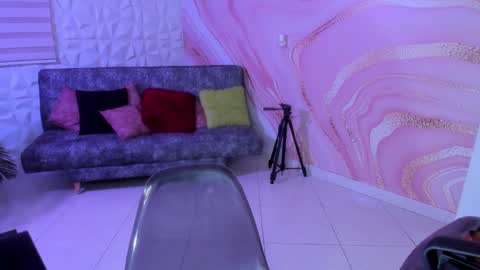 Sara online show from December 11, 2024, 7:25 pm