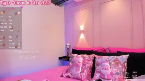 SaraAvila  online show from December 15, 2024, 10:47 pm