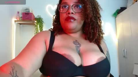 sarabbw173 online show from April 23, 2026, 3:52 am