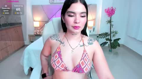 saracruz online show from February 12, 2026, 2:39 am