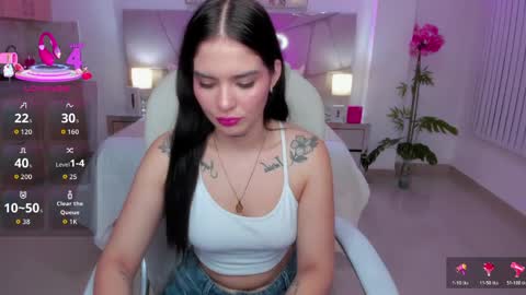 saracruz online show from June 6, 2026, 3:22 am