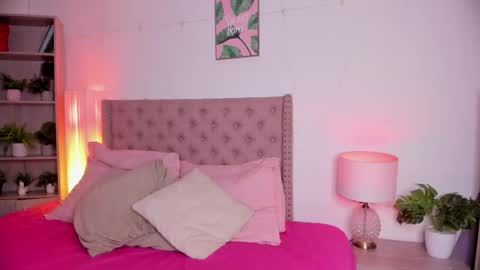 Sarada Parker online show from December 17, 2024, 7:37 pm