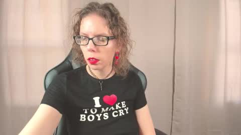 Sara Desire online show from October 2, 2025, 12:45 pm