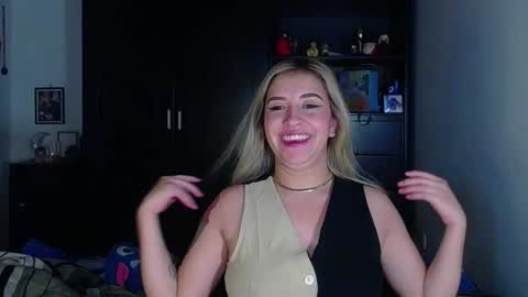 saradiazxxx online show from March 9, 2026, 8:40 am