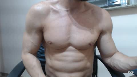 saradorj92 online show from December 15, 2024, 6:18 am