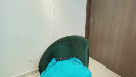 Sara online show from October 11, 2025, 3:50 am