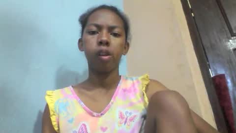 sarah146341 online show from April 23, 2026, 10:58 am