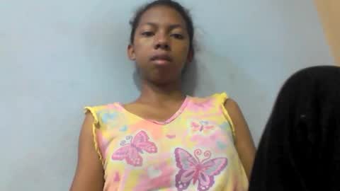 sarah146341 online show from April 25, 2026, 4:04 am