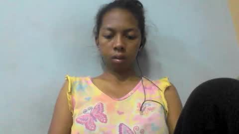 sarah146341 online show from May 4, 2026, 8:16 pm