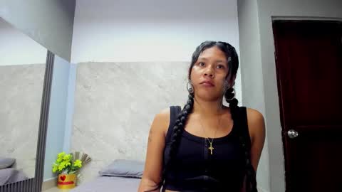 Sarah online show from November 3, 2025, 11:55 am