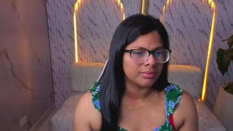 sarah_bay_tx online show from June 8, 2026, 7:58 pm