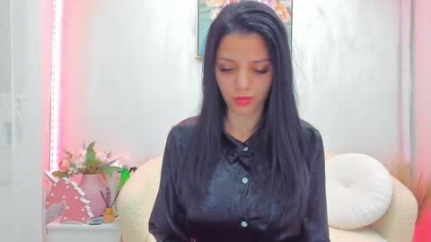 Sara online show from April 24, 2026, 8:39 am