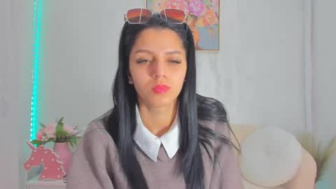 Sara online show from April 25, 2026, 7:33 am