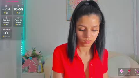 Snapshot of sarah_blake_ chatting on June 30, 2026, 1:01 pm Sara online show from June 30, 2026, 1:01 pm