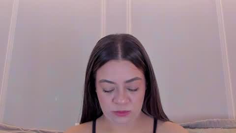 Sarah Bonneth online show from July 23, 2026, 11:19 am