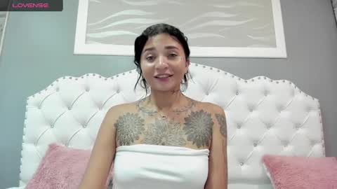 Sarah online show from December 3, 2024, 11:57 pm