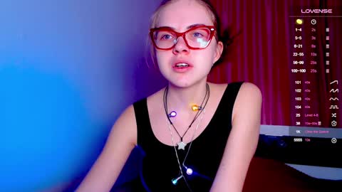 Sarah online show from December 30, 2024, 1:03 pm