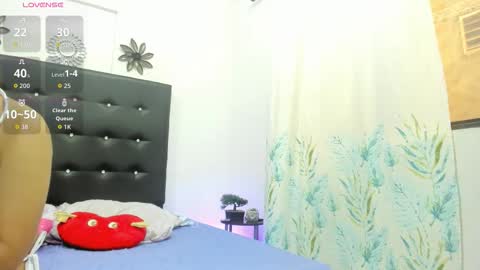 Snapshot of sarah_lowee chatting on September 25, 2025, 6:22 pm sarah_lowee online show from September 25, 2025, 6:22 pm