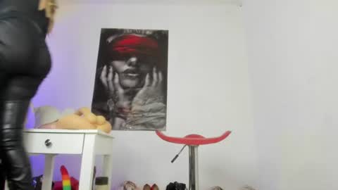 Snapshot of sarah_mistress_ chatting on June 11, 2026, 5:44 pm Sarah online show from June 11, 2026, 5:44 pm