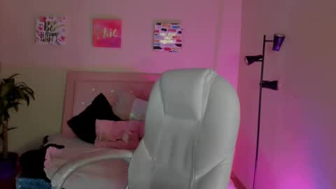 Sarah Ramirez online show from March 12, 2025, 6:00 pm