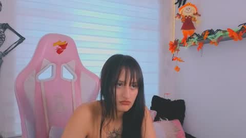 Sarah Ramirez online show from October 27, 2025, 11:58 am