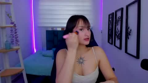 Sarah Ramirez online show from November 13, 2025, 7:57 pm