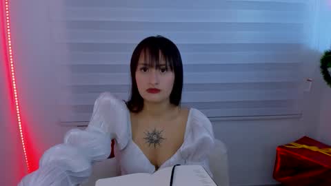 Sarah Ramirez online show from November 27, 2025, 3:30 am