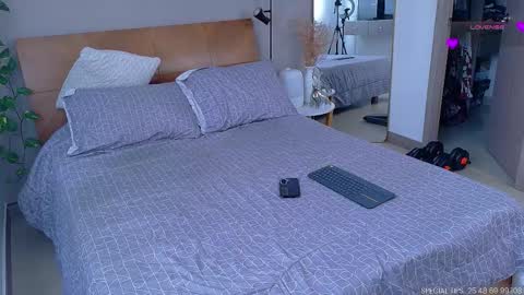 sarah_rayy online show from September 19, 2025, 6:19 pm