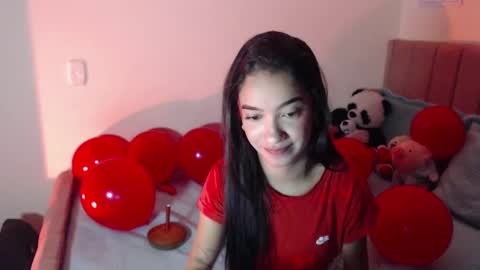 Snapshot of sarah_stone15 chatting on December 5, 2024, 1:06 pm Sarah online show from December 5, 2024, 1:06 pm