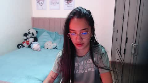 Snapshot of sarah_stone15 chatting on December 13, 2024, 4:49 pm Sarah online show from December 13, 2024, 4:49 pm