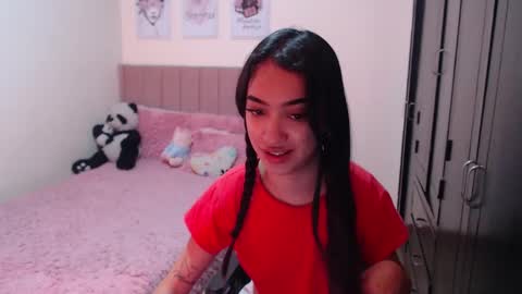 Snapshot of sarah_stone15 chatting on December 24, 2024, 2:54 pm Sarah online show from December 24, 2024, 2:54 pm