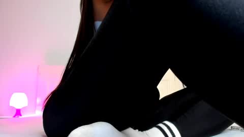 Sarah online show from April 21, 2026, 7:06 pm