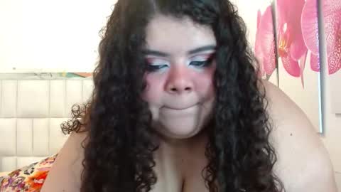 SarahBowiie online show from November 12, 2025, 10:09 pm