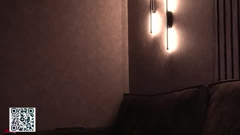 Sarah online show from September 11, 2025, 5:02 pm