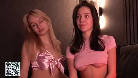 Sarah online show from September 14, 2025, 5:23 pm