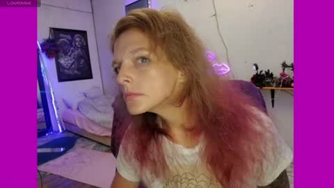 Snapshot of sarahdellisonn chatting on June 26, 2026, 2:32 pm sarahdellisonn online show from June 26, 2026, 2:32 pm