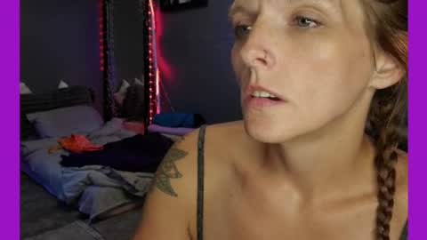 Snapshot of sarahdellisonn chatting on July 26, 2026, 2:42 am sarahdellisonn online show from July 26, 2026, 2:42 am