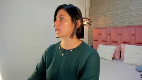 Sarah Deyvis online show from January 14, 2025, 2:11 pm