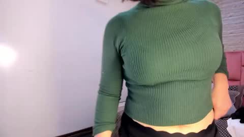 Sarah Deyvis online show from March 10, 2025, 1:10 pm