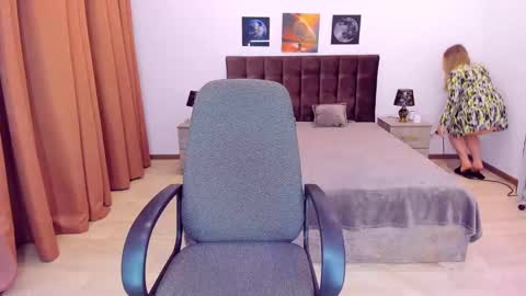 Sarah online show from January 3, 2025, 3:12 pm