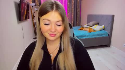 Sarah online show from December 2, 2025, 5:19 pm