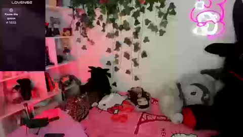 Sarah NEW ACCOUNT online show from September 26, 2025, 5:39 pm