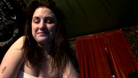sarahsweetie17 online show from October 27, 2025, 10:08 am