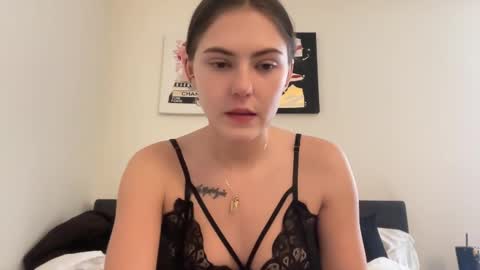 SarahxOliver online show from February 24, 2025, 4:36 pm